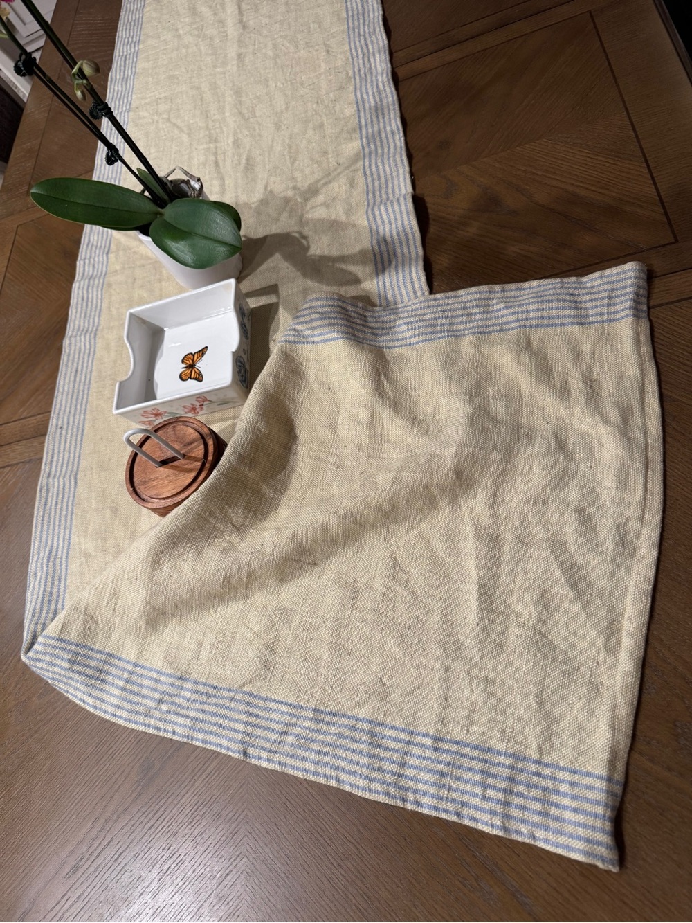 FARMHOUSE POTTERY AGRARIAN STRIPE LINEN TABLE RUNNER IN NATURAL NEW